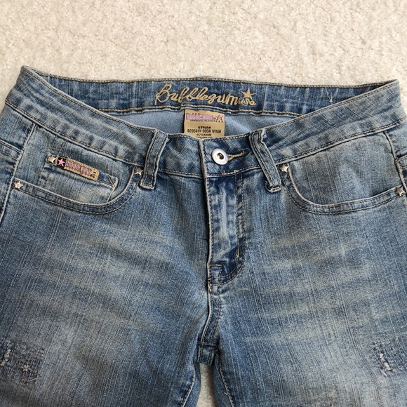 NWOT Distressed  Bubblegum Brand shorts , size 7/8,  light blue ,fringed edge - Picture 4 of 5